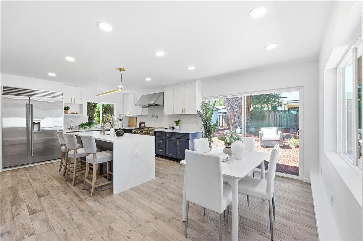 Kitchen and dining, modern farmhouse in Sunnyvale