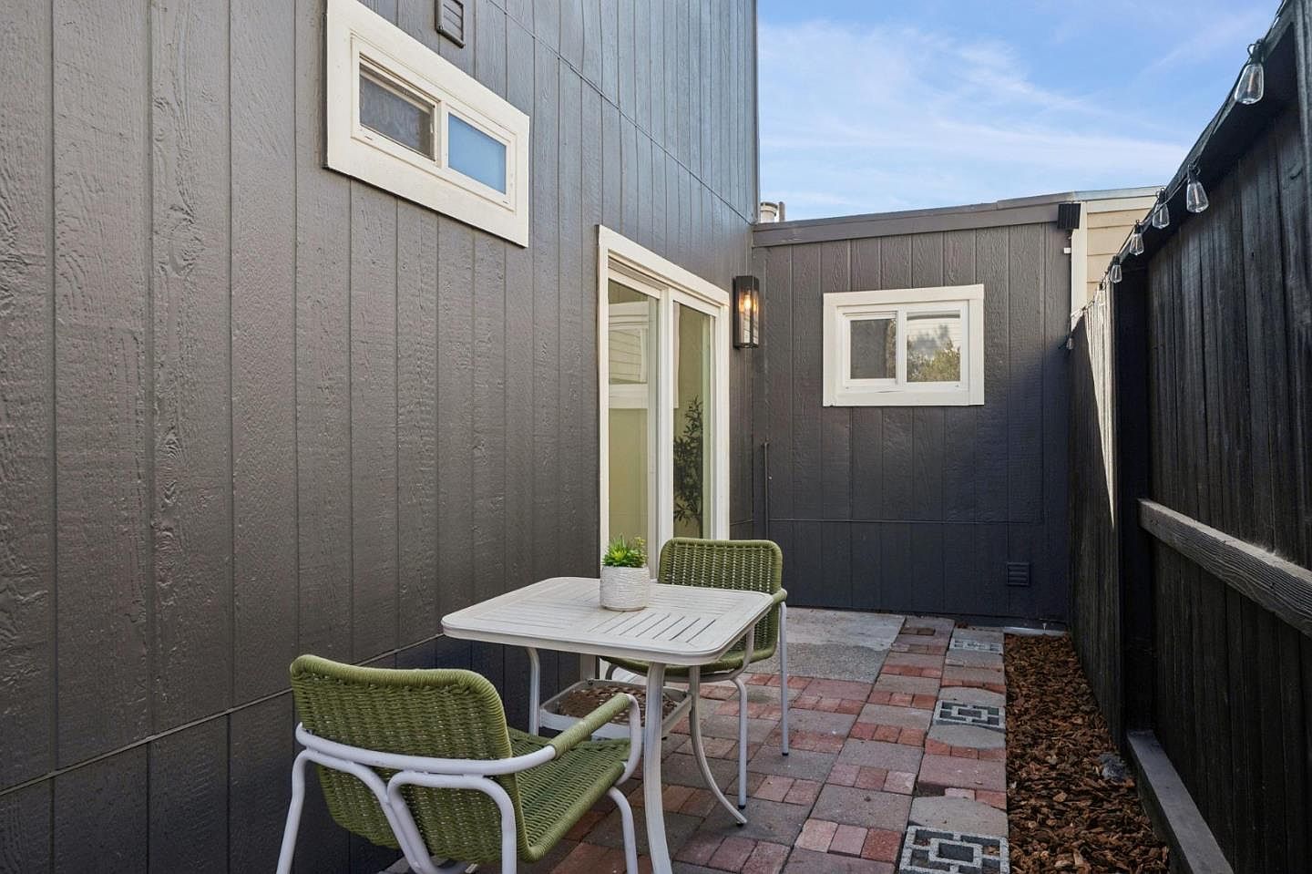 Styled side patio, terracotta remodel in Petaluma