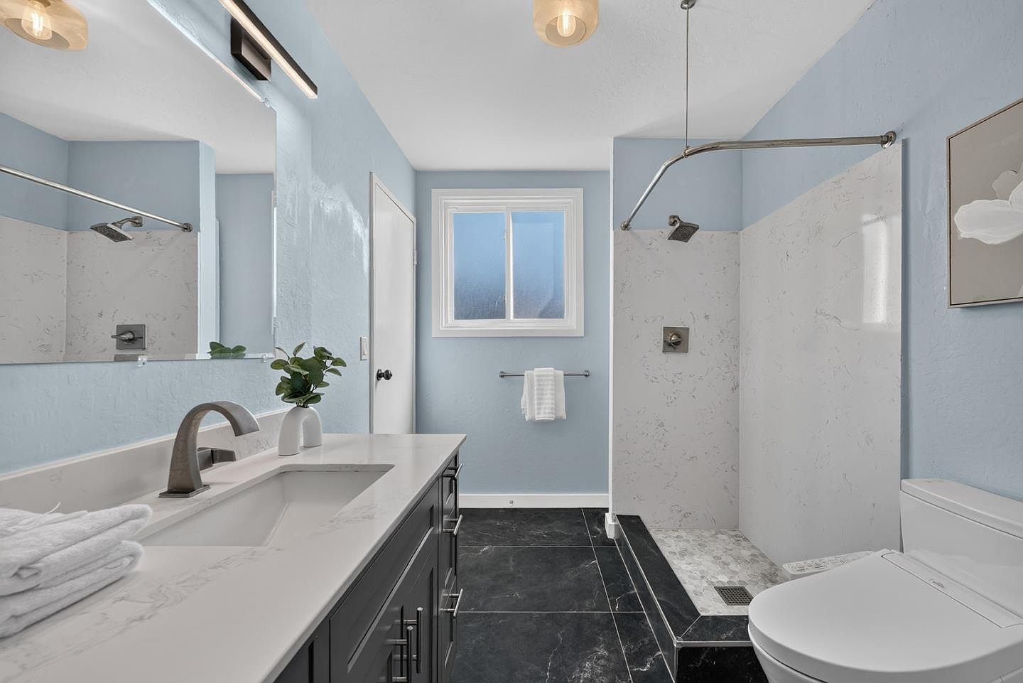 Staged second bathroom, coastal modern in Daly City